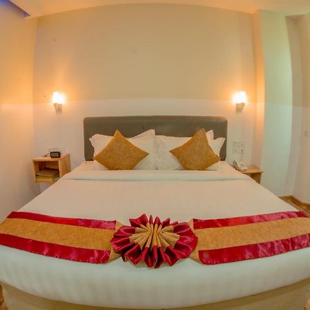 Gold Leaf Hotel Μανταλέι Εξωτερικό φωτογραφία