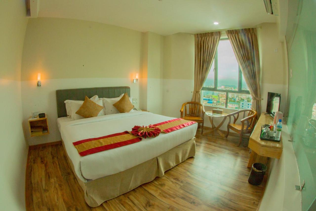 Gold Leaf Hotel Μανταλέι Εξωτερικό φωτογραφία